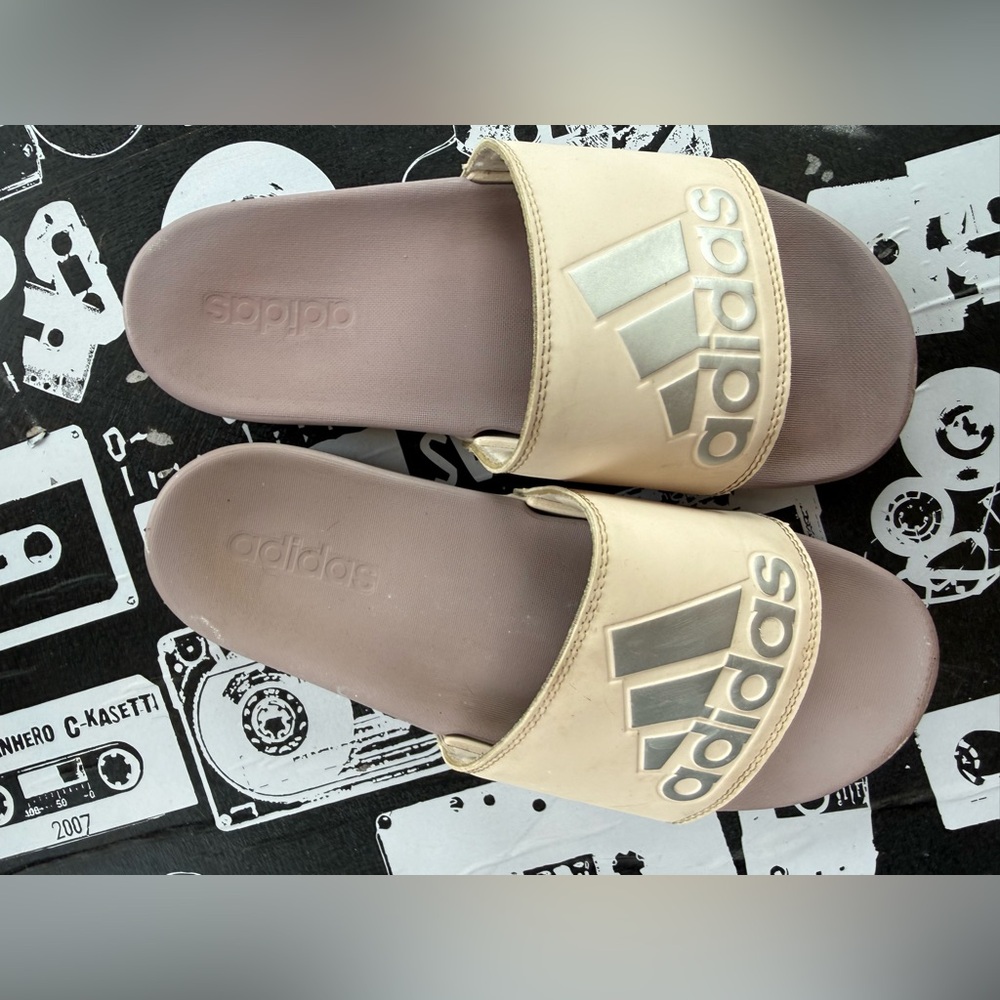 WOMEN'S ADIDAS ADILETTE COMFORT SPORT SLIDES - Picture 4 of 6